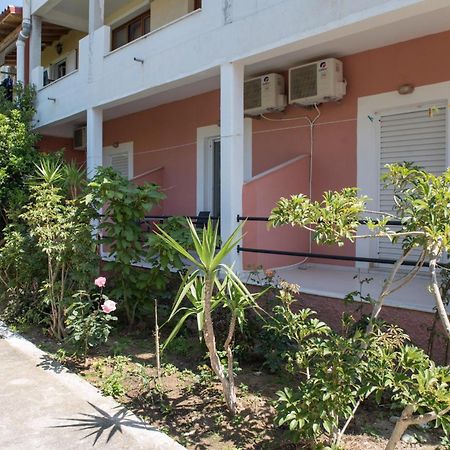 Maro Apartments Арилас Екстериор снимка