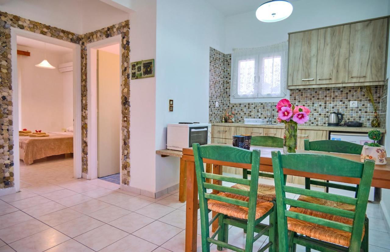 Maro Apartments Арилас Екстериор снимка