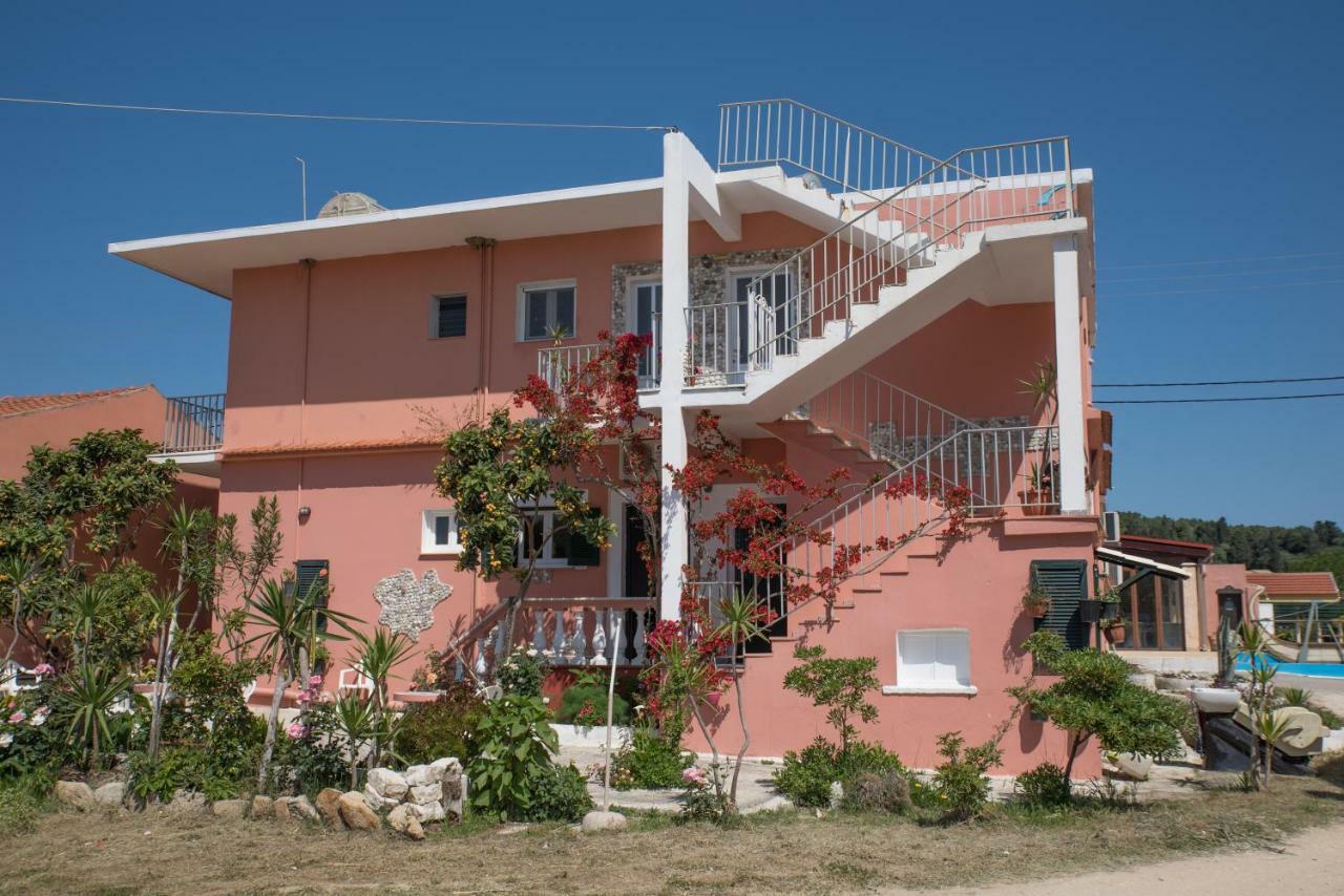 Maro Apartments Арилас Екстериор снимка